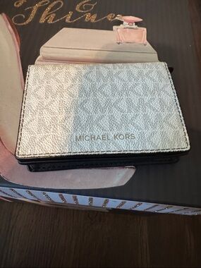 Michael Kors Silver Metallic Card Case